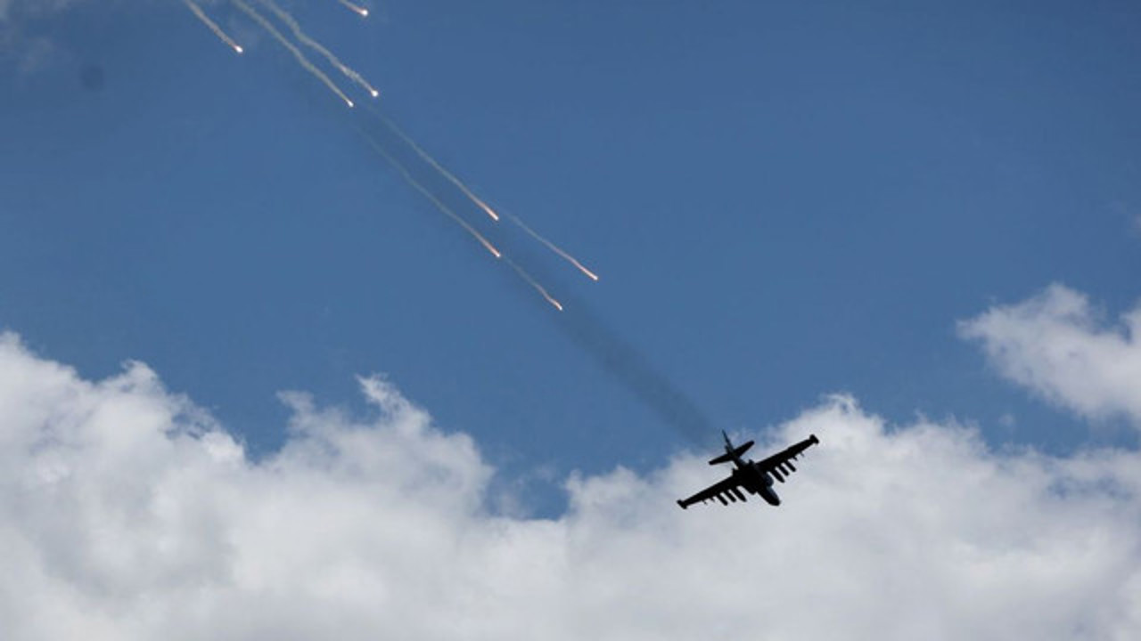 Încă un avion rusesc de atac Su-25, doborât de ucraineni în Donețk