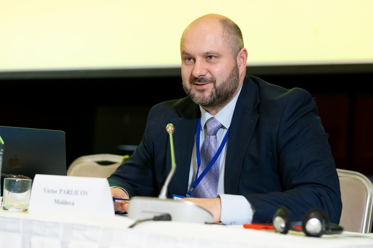 Provocările generate de războiul din Ucraina pentru sectorul energetic, subiect abordat de ministrul Energiei la sesiunea AP Euronest