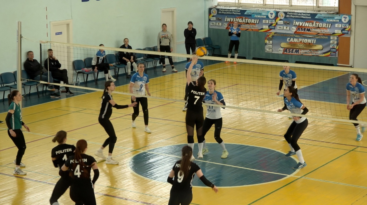 UTM, victorie clară în primul meci al seriei finale la volei feminin