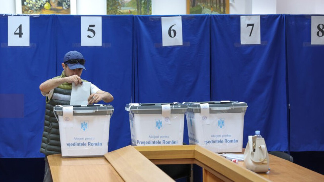 Record turnout in the Republic of Moldova in the Romanian presidential elections