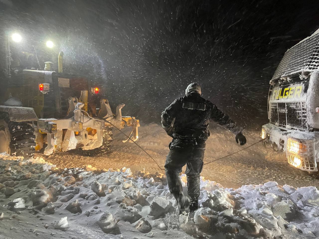 Efforts of those who provided assistance in difficult weather conditions, appreciated by the head of state and the prime minister