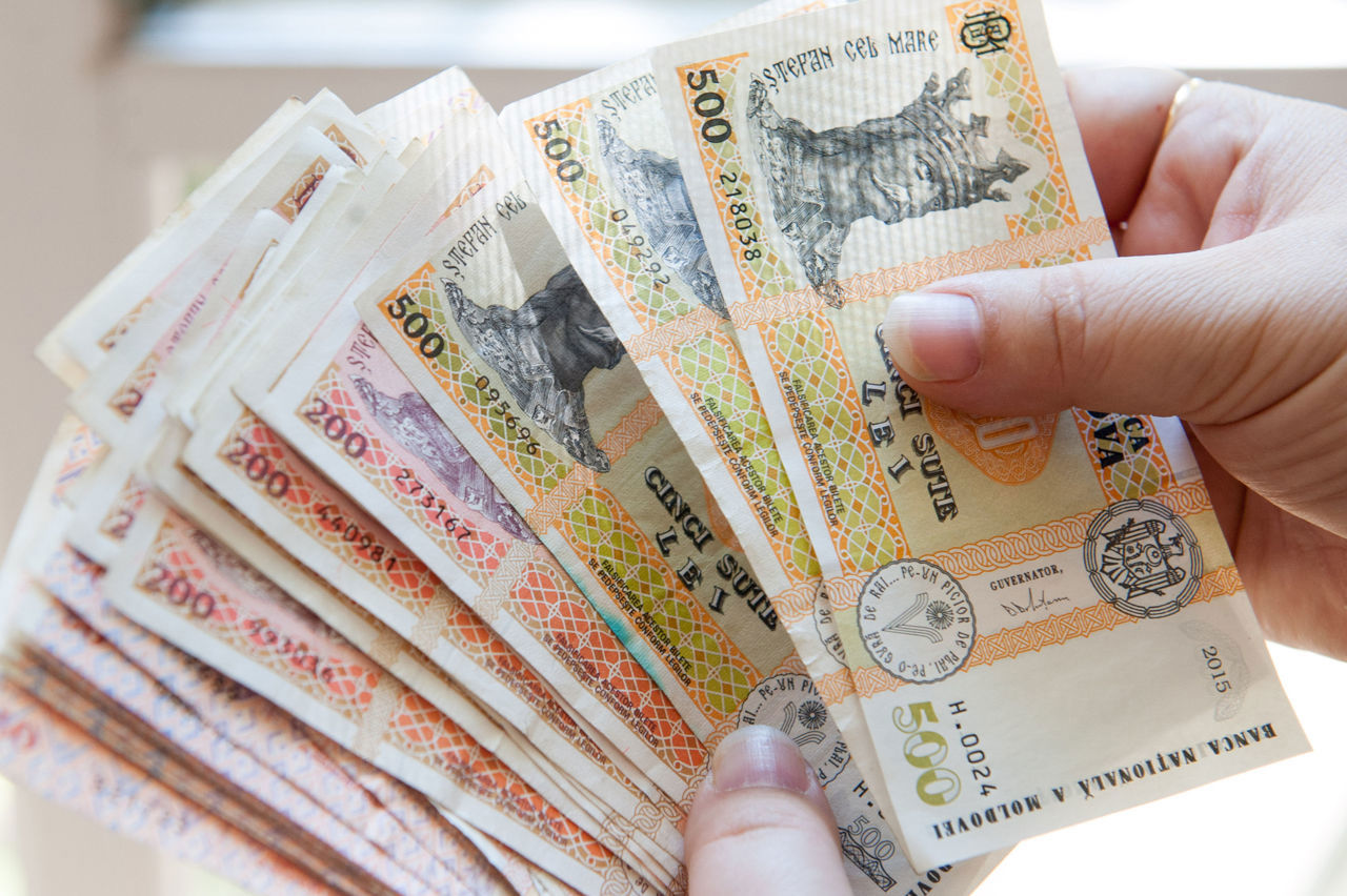 Поддержка в размере 1000 леев к новому учебному году: министр образования рассказал, как получить деньги