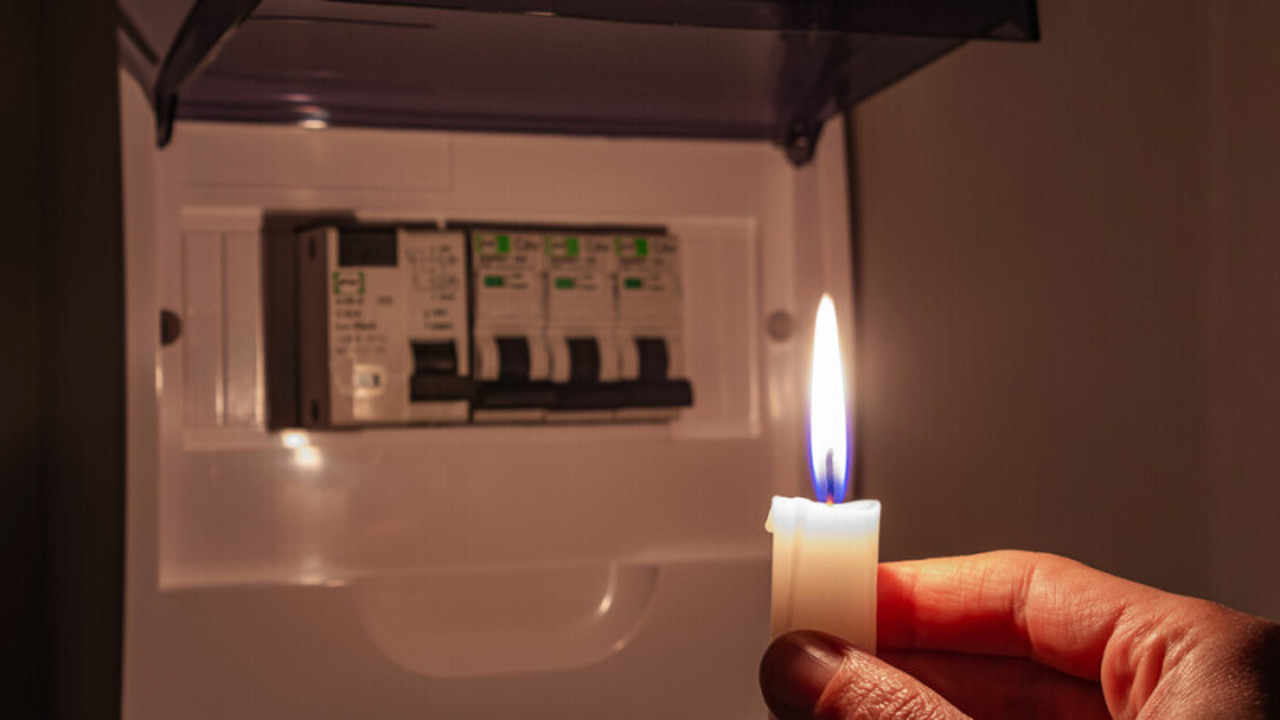 Power outage hits several Moldovan localities, leaving about 126,000 without electricity