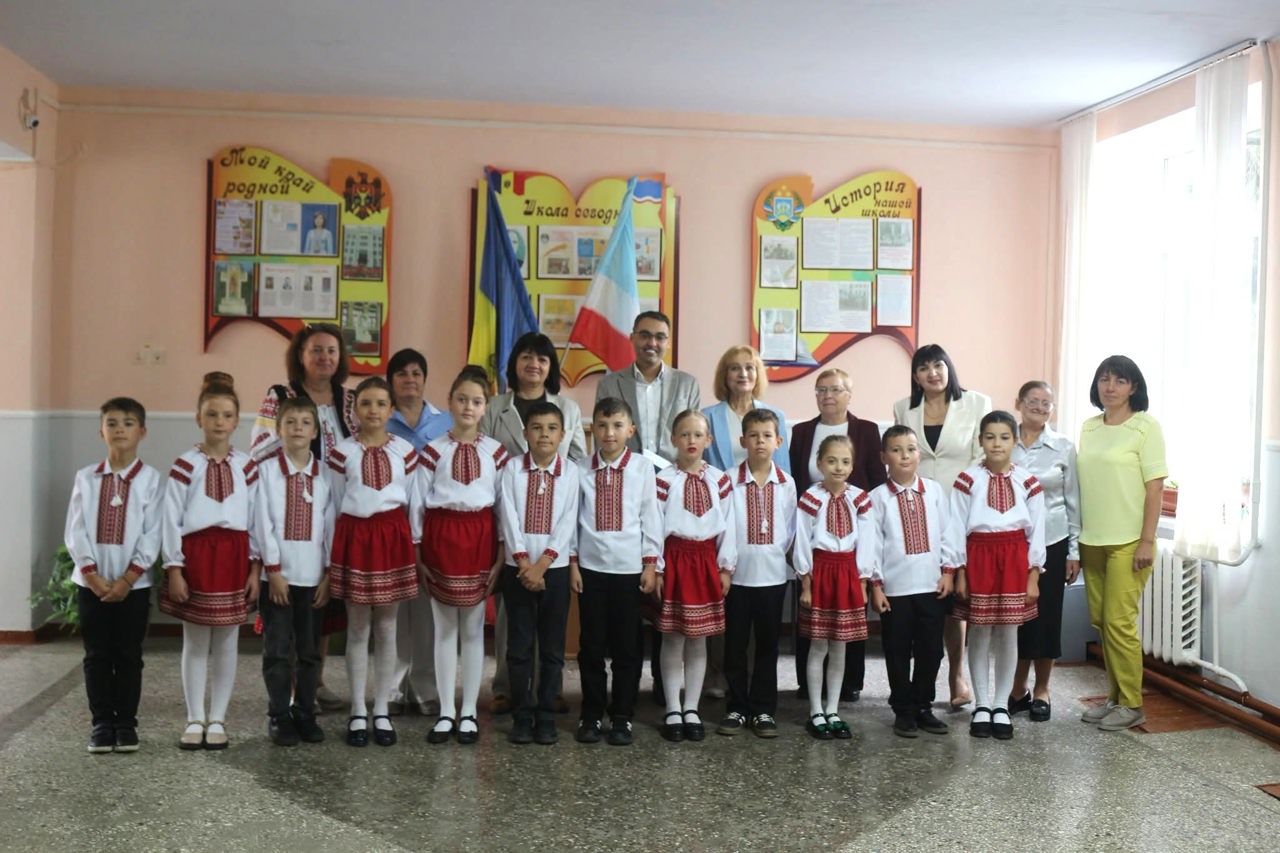 Cabinet-model de limbă română, inaugurat într-un liceu din Găgăuzia