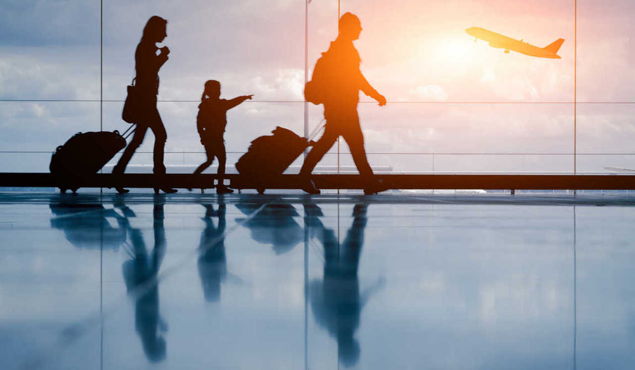 Moldovenii care planifică să plece în călătorii, îndemnați să țină cont de măsurile de protecție