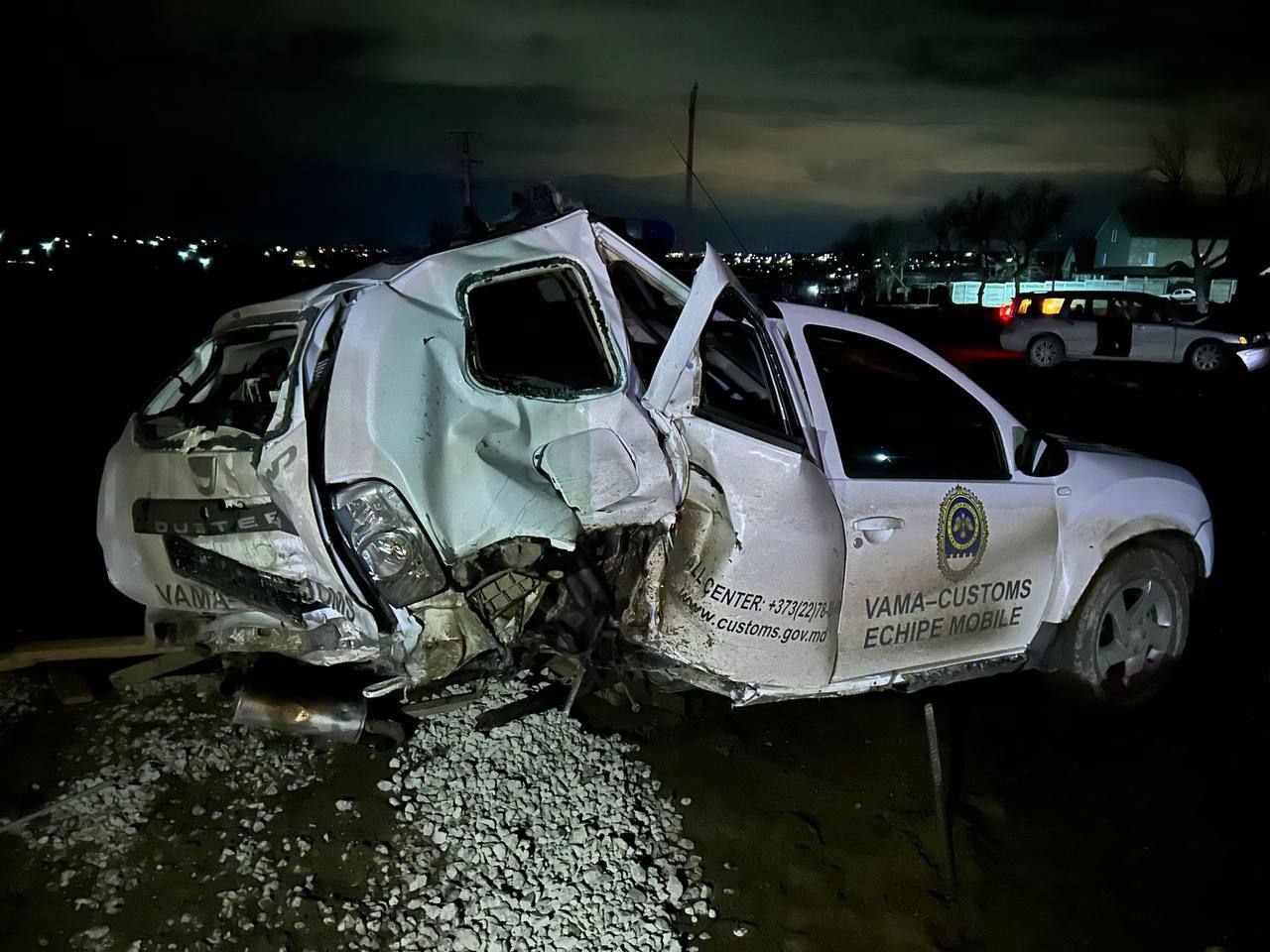 PHOTO // A car of the Customs Service, involved in an accident at Anenii Noi. A man, taken to hospital