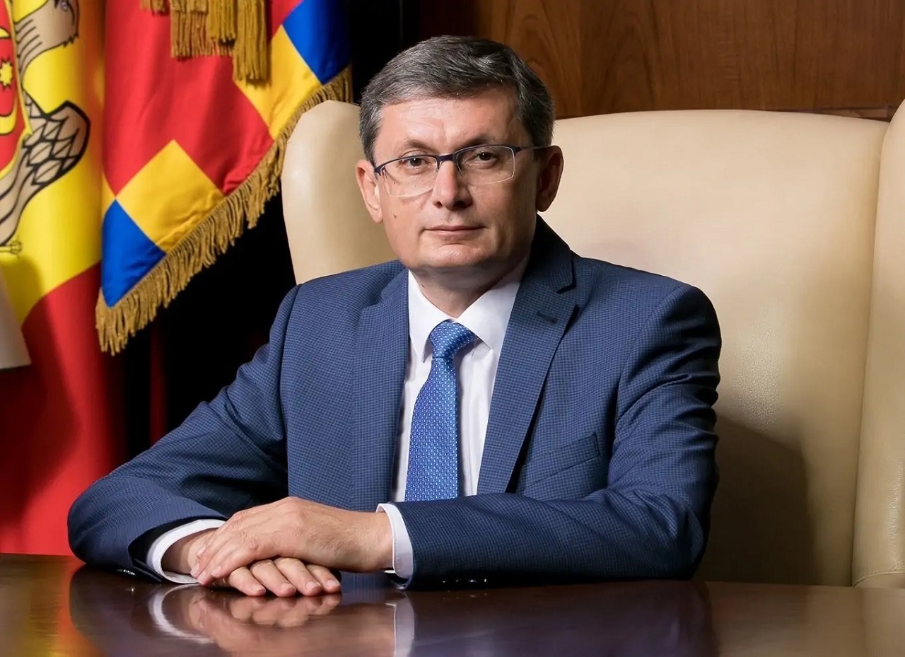 Former speaker Andrian Candu questioned in Moldova's $1 billion theft investigation