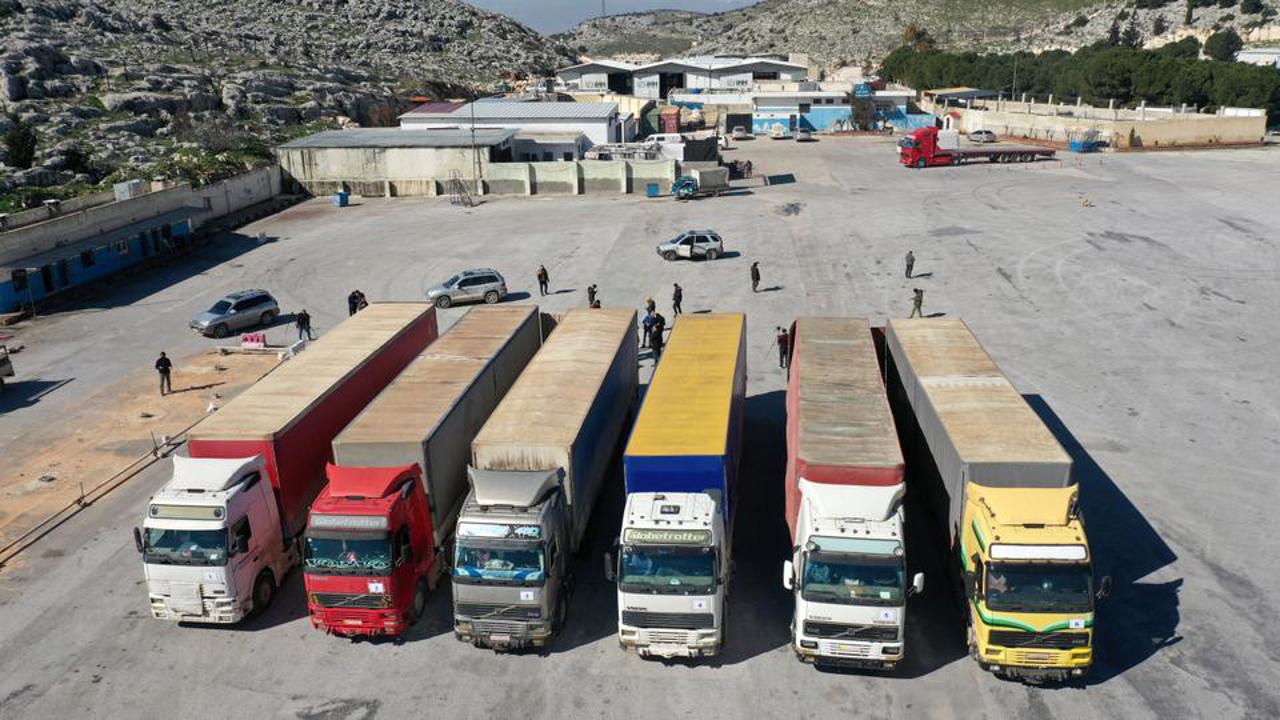 Syrian authorities agree to open two new border crossing points to receive humanitarian aid