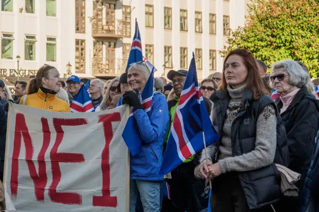 De ce au spus islandezii „Nu” negocierilor cu UE. Pescuitul și suveranitatea au cântărit mai greu decât euro și dobânzile