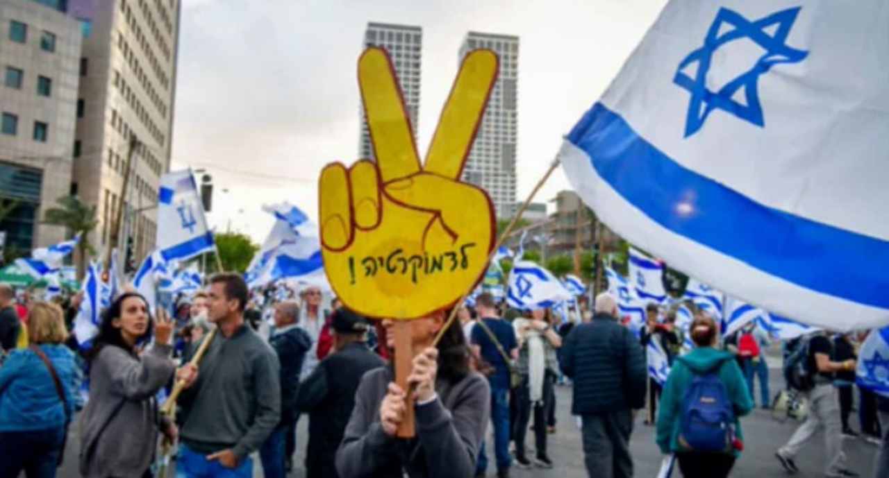 Israelis back in streets to protest judicial overhaul vote