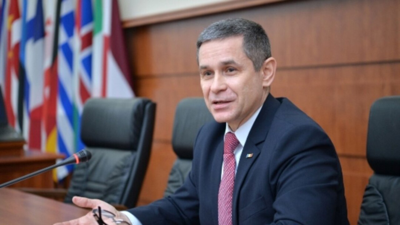 Anatolie Nosatîi participates in the Ramstein Group meeting