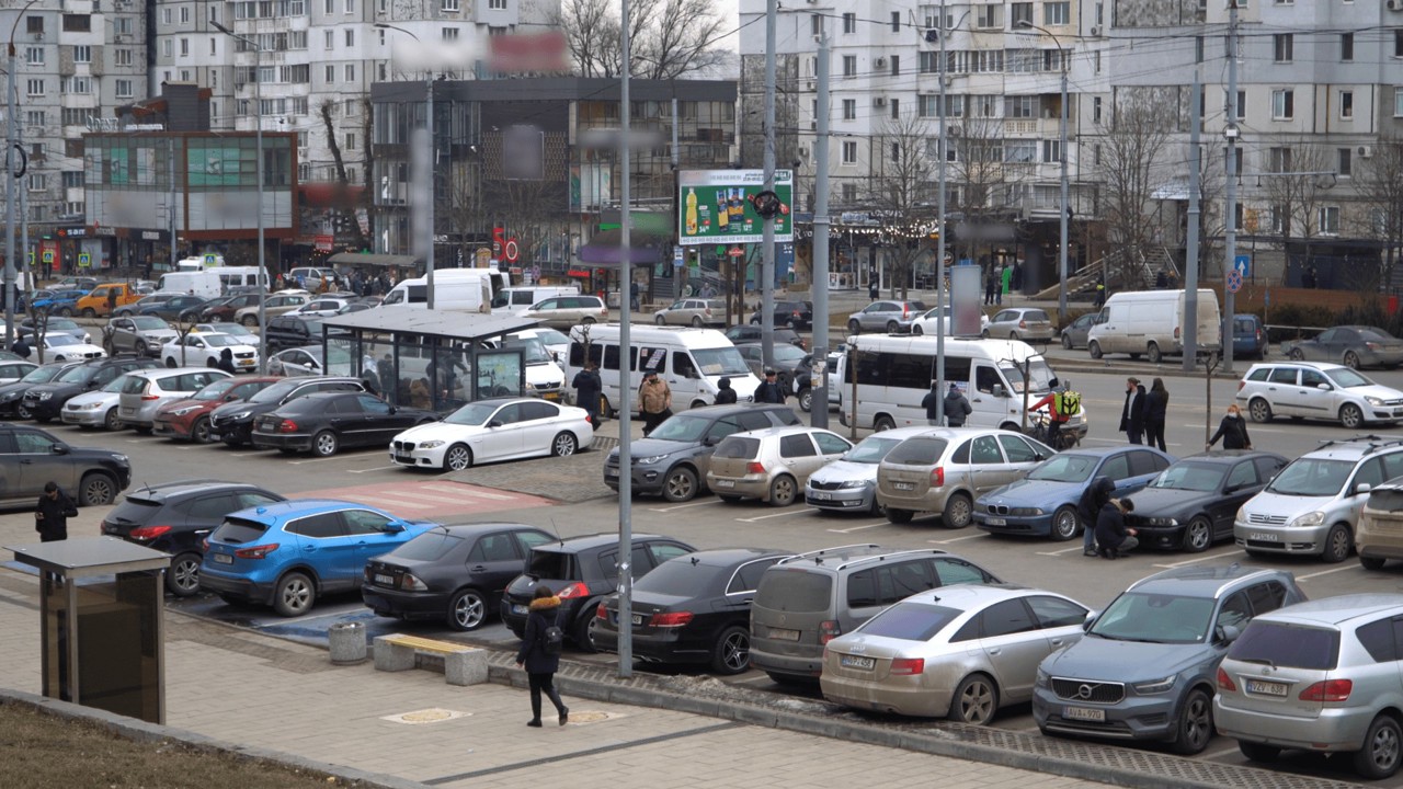 Reguli unice pentru parcări: Guvernul va aproba un regulament-cadru aplicabil pe tot teritoriul R. Moldova