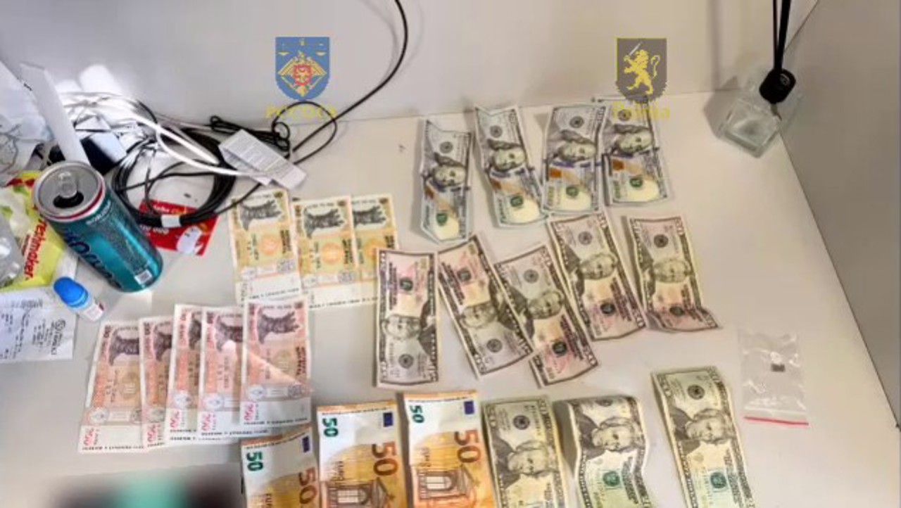 Au plătit pentru tractoare și mașini care nu existau: Peste 30 de victime prejudiciate cu aproape 6 milioane de lei
