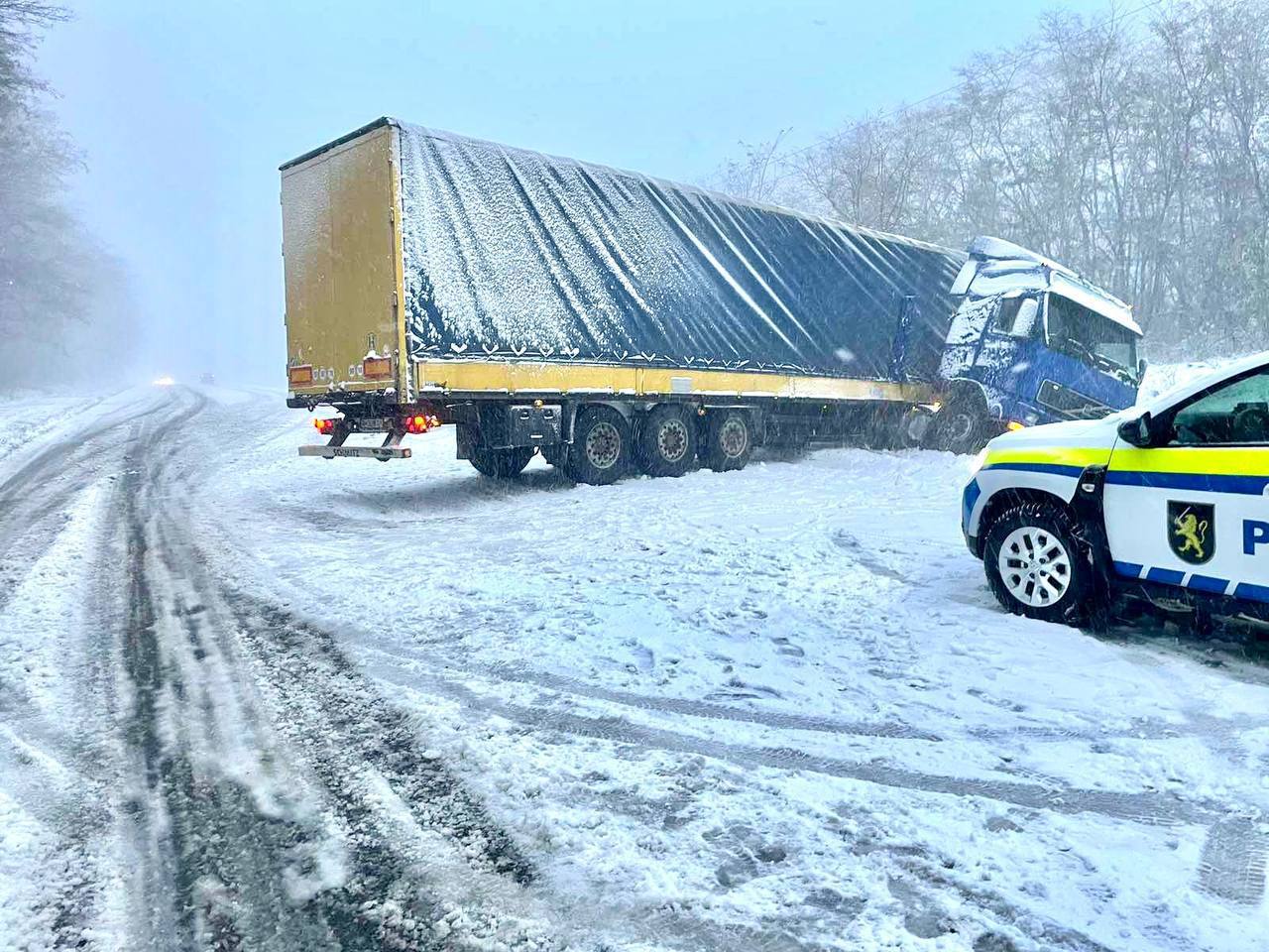 На трассе в Каларашском районе затруднено движение грузовиков. Рекомендации полиции и властей столицы 