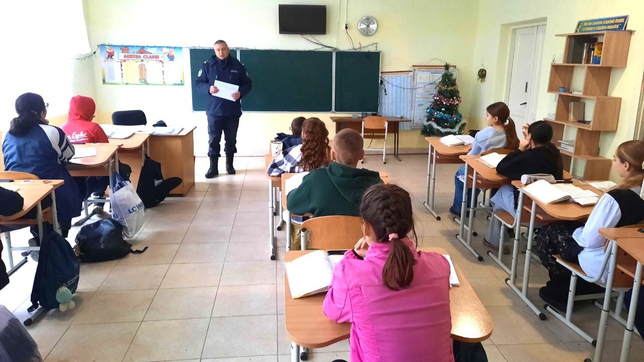 Autoritățile au lansat un plan de acțiuni pentru a combate consumul de droguri în rândul elevilor