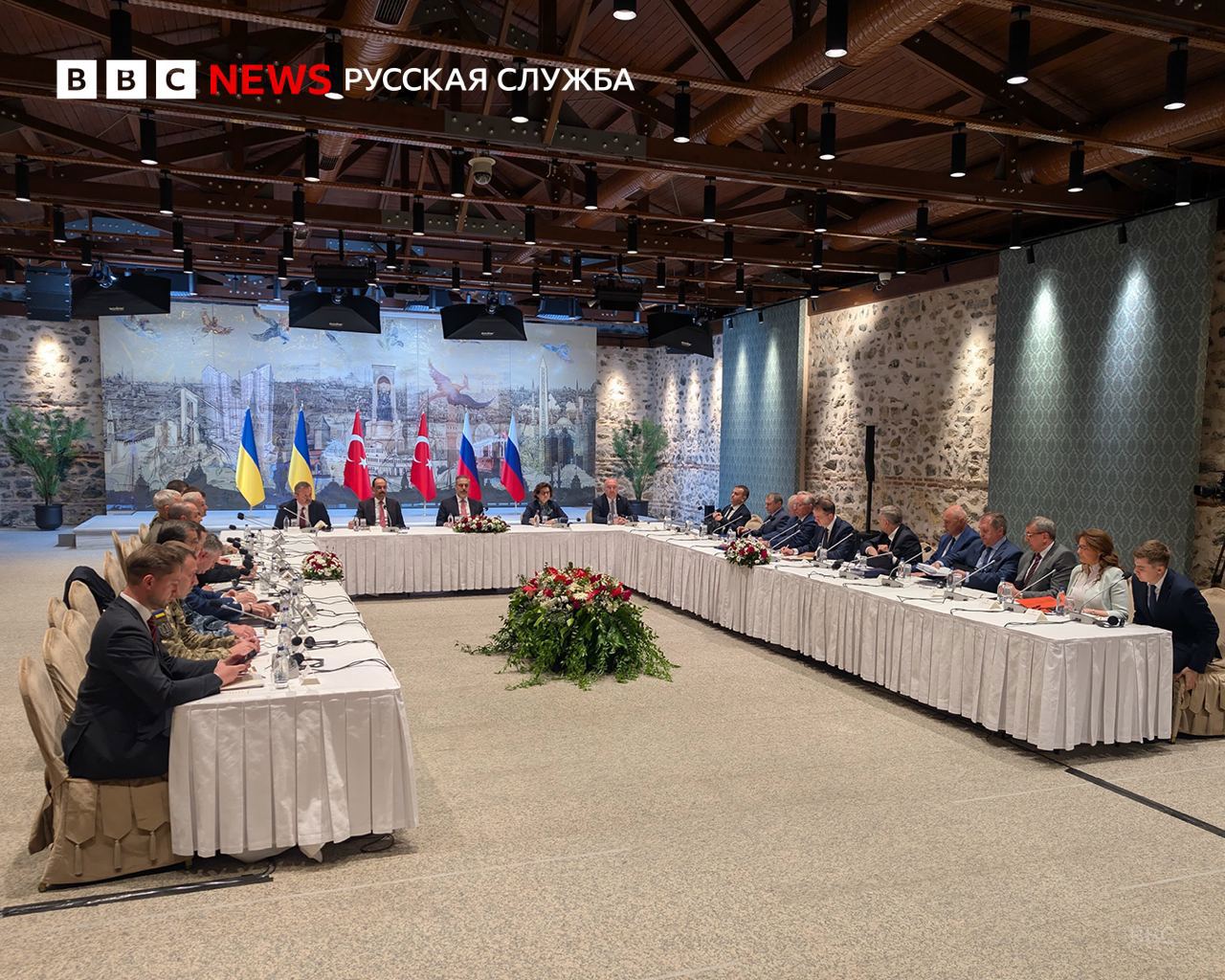 Negocieri de pace la Istanbul // Ministrul ucrainean al Apărării: „Următorul pas ar trebui să fie organizarea întâlnirii Zelenski-Putin”