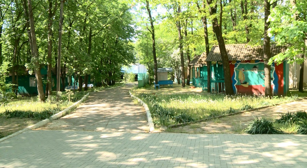 Taberele pentru copii se pregătesc de sezonul estival. Își deschid curând porțile 