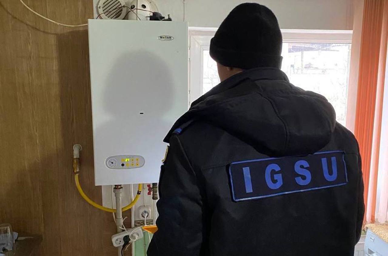 Ceadâr-Lunga: Doi copii intoxicați cu monoxid de carbon, transportați la spital