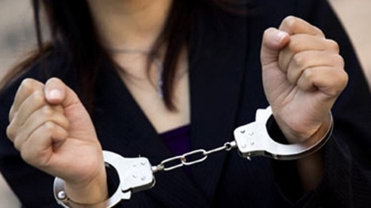 Un prunc născut la Chișinău urma să fie vândut unui cuplu din România. Patru femei, trimise în judecată