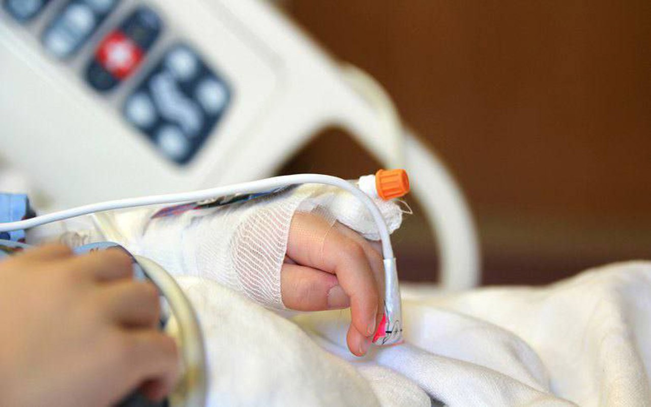 Accidentul de la Strășeni: Fetița de 12 ani, operată la Institutul Mamei și Copilului. Prognozele medicilor 