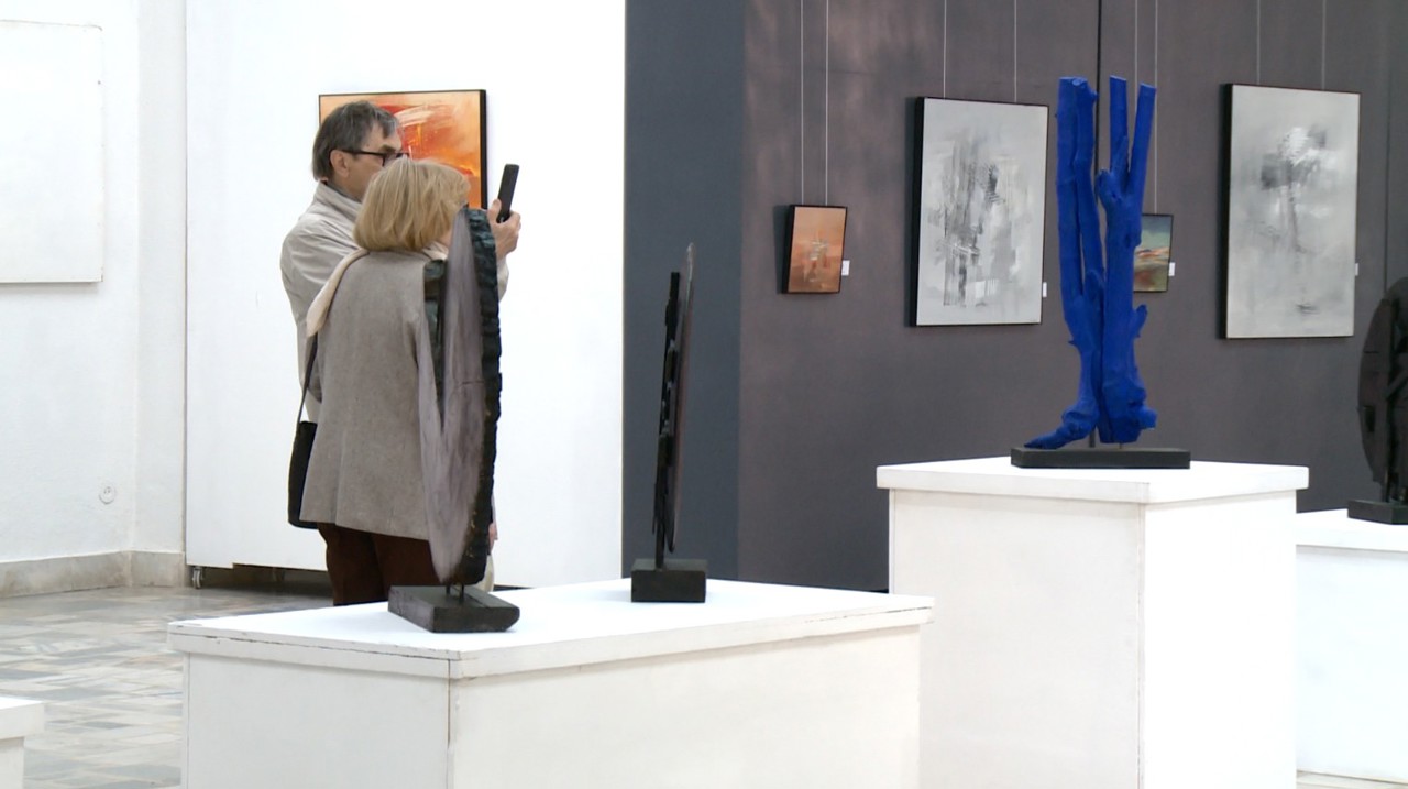 Lucrările artistului plastic Anatol Danilișin pot fi văzute la Chișinău 
