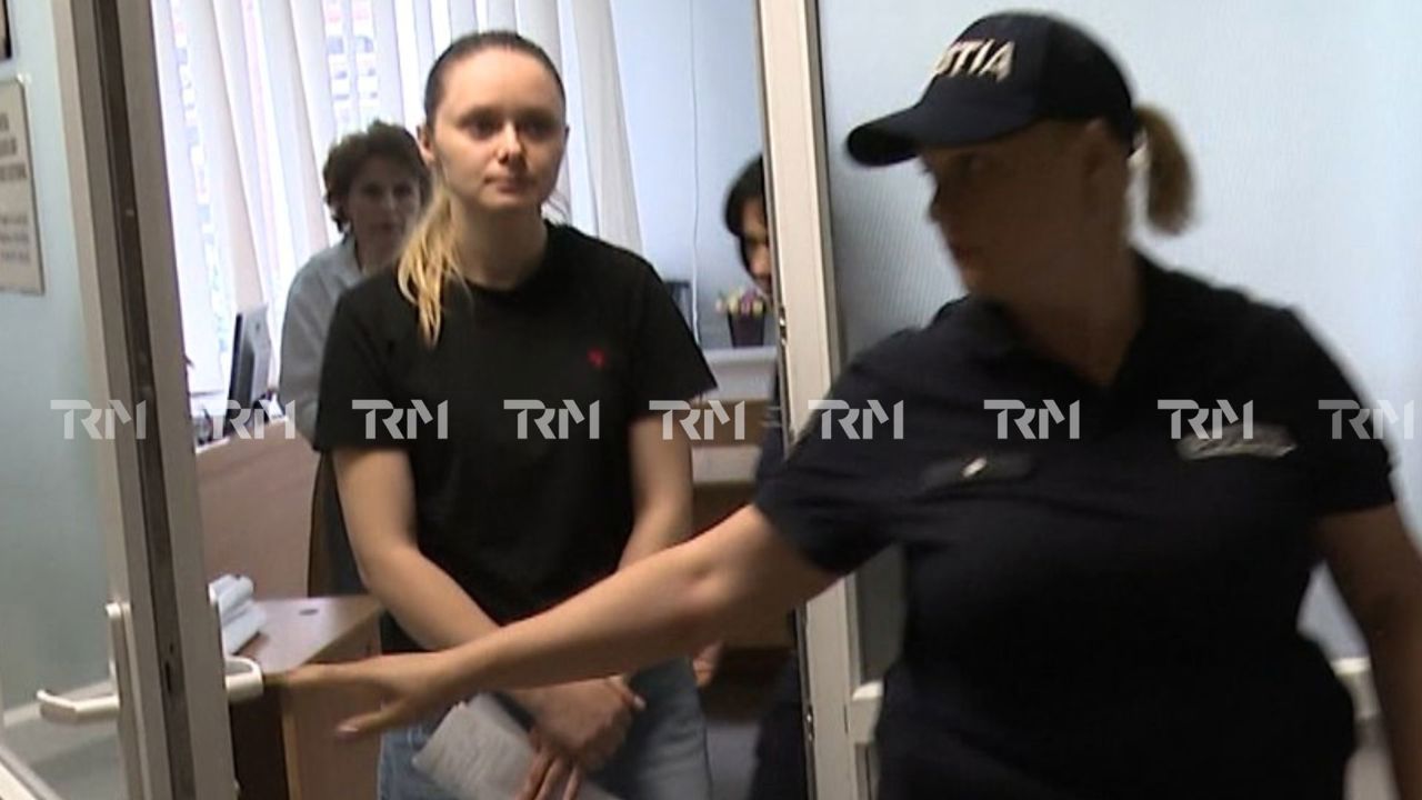 A achitat aproape 6.000 de euro pentru o săptămână în Kemer, dar a rămas și fără bani, și fără vacanță: 30 de zile de arest pentru administratoarea firmei de turism