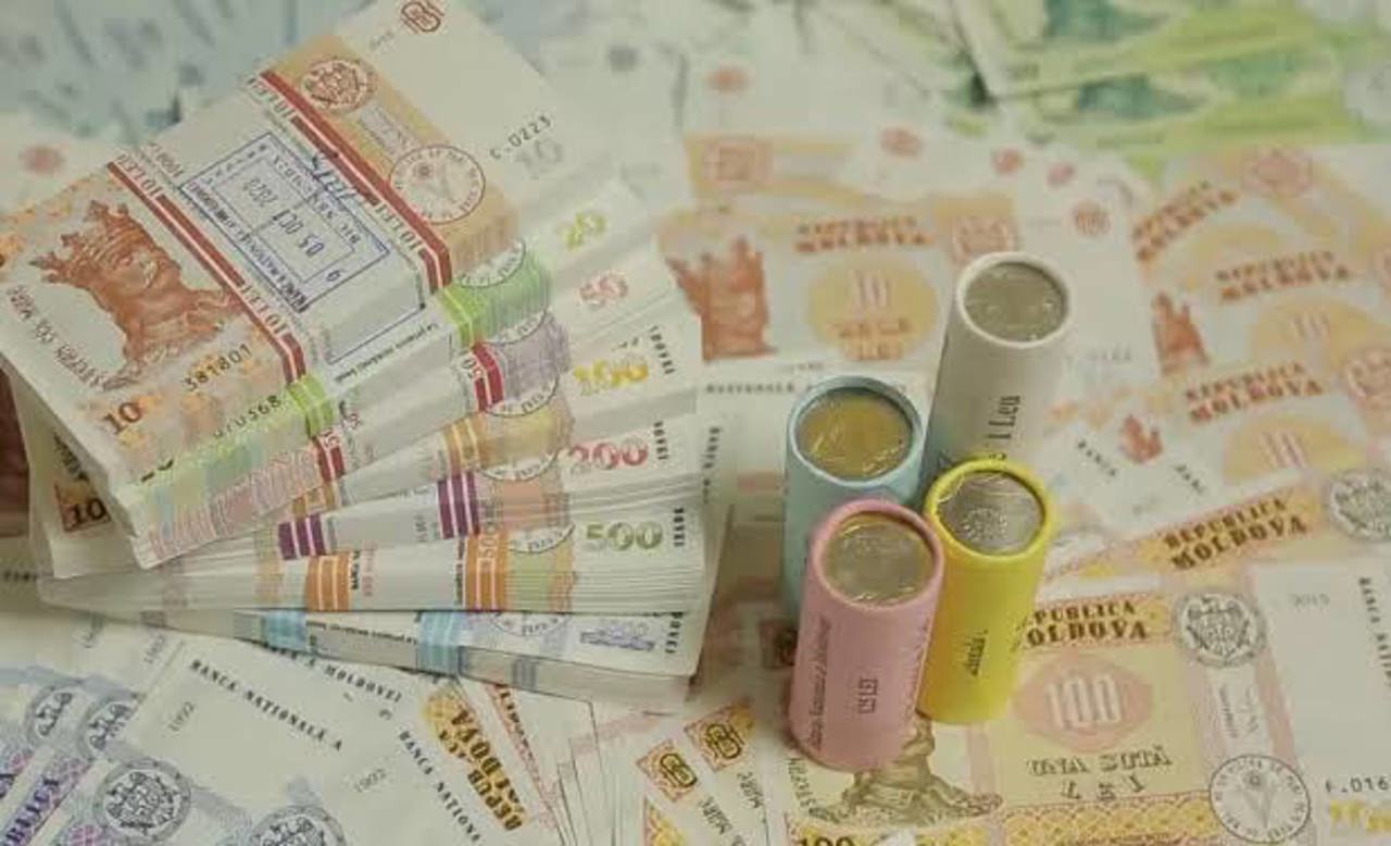 Bani pentru salarii, până la sfârșitul anului: Guvernul alocă 433 de milioane de lei administrațiilor locale