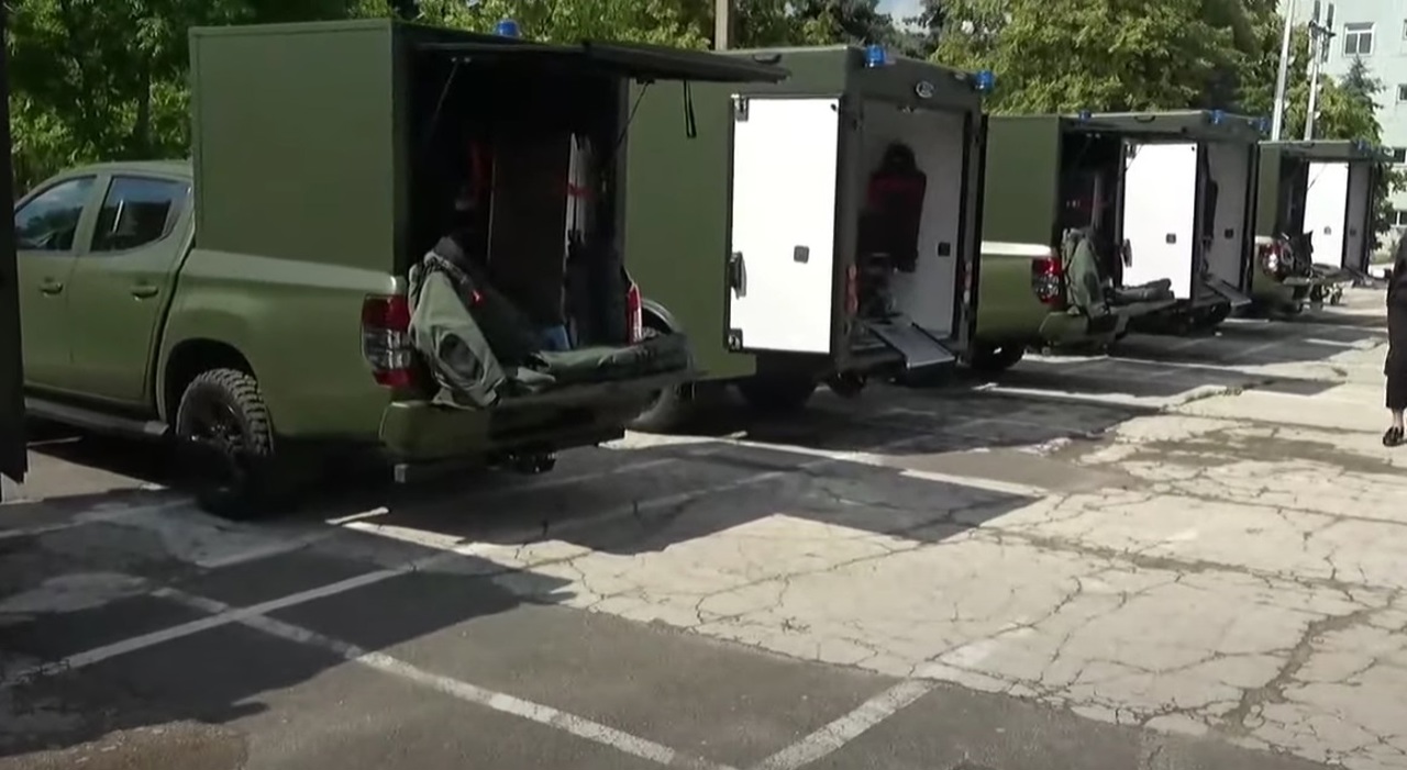 Ambulanțe militare și echipament medical pentru Armata Națională din partea UE. Janis Mazeiks: „Este doar începutul”