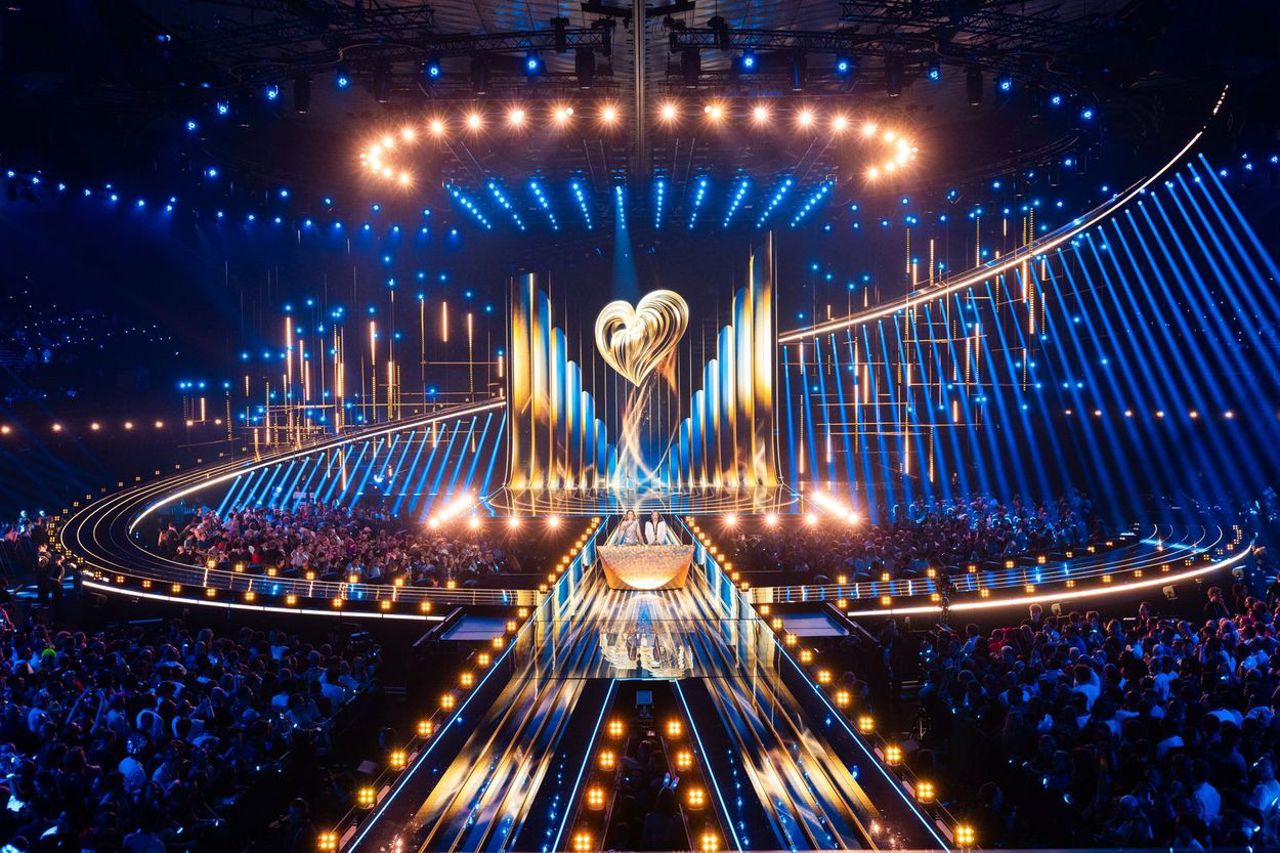 EBU schimbă regulile Eurovision: Vârsta minimă a participanților crește de la 16 la 18 ani