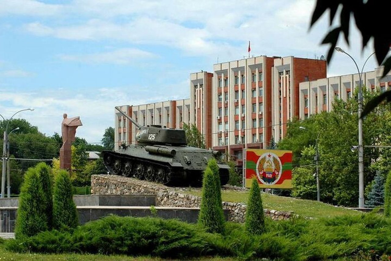 Regimul separatist are tot mai puține venituri în buget, dar menține cheltuielile pentru structurile paralele de forță