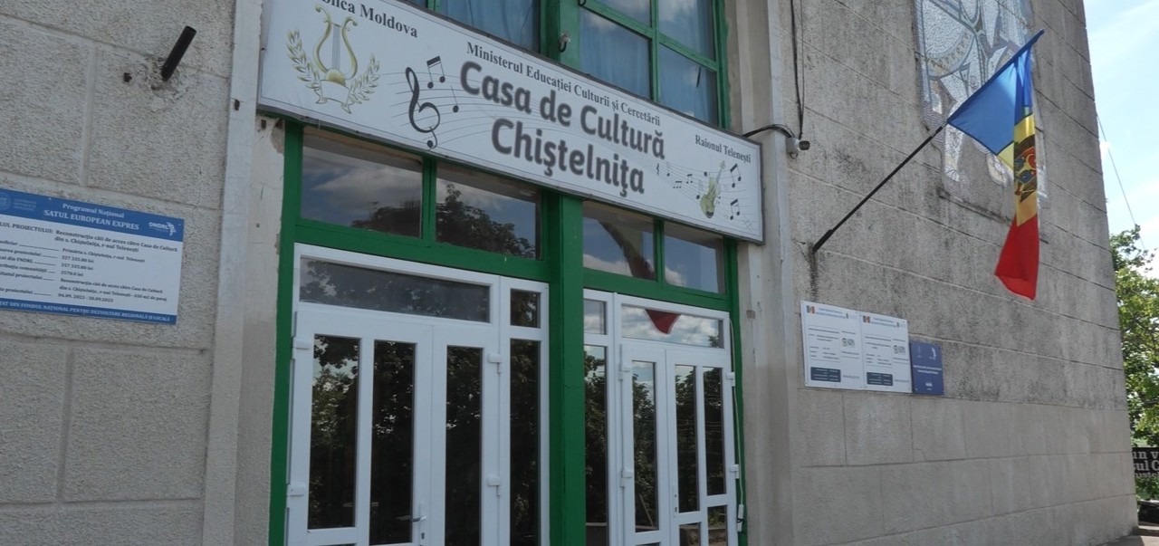 Casa de cultură din Chiștelnița, renovată cu sprijinul diasporei: Sătenii merg la film după mai bine de 30 de ani