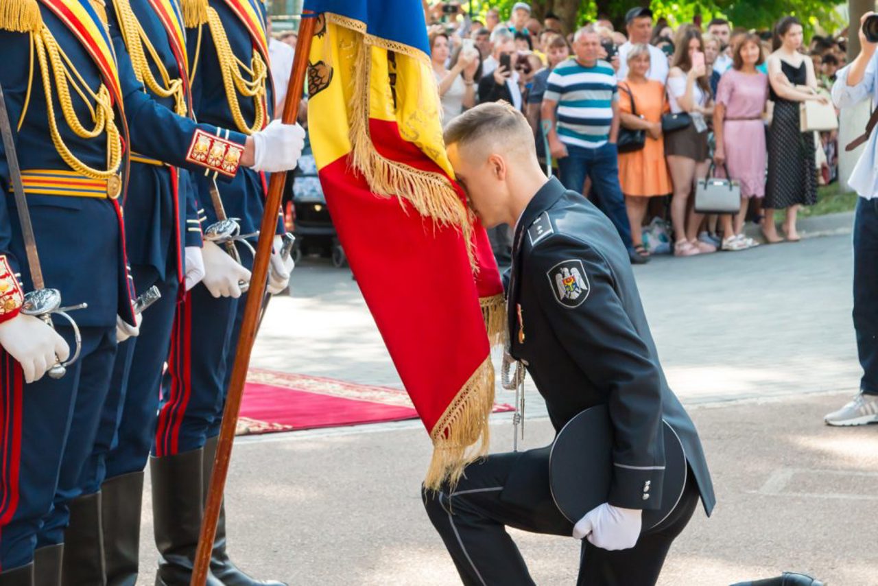 Sindicatele cer indemnizație „la început de carieră”: 200.000 de lei pentru militari și tinerii angajați din structurile de forță