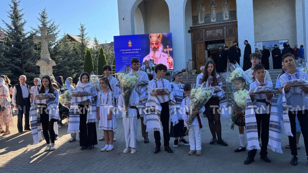FOTO | Părintele Antonie de Bălți, întronizat Mitropolit al Basarabiei 