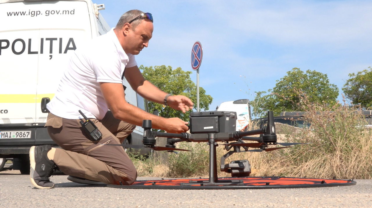 Abaterile în trafic, filmate de sus: 16 drone ale poliției intră în acțiune