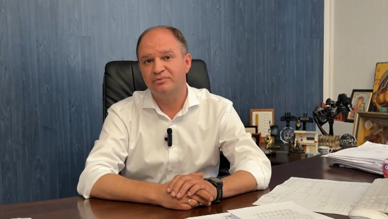 Interdicția aplicată lui Ion Ceban, „înțelegere” între președinții Maia Sandu și Nicușor Dan, acuză primarul de Chișinău