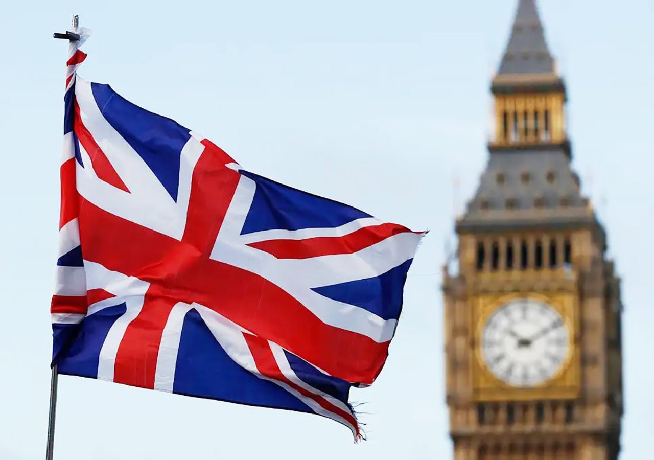 UK immigration: New proposal suggests 20-year wait for migrant permanent settlement