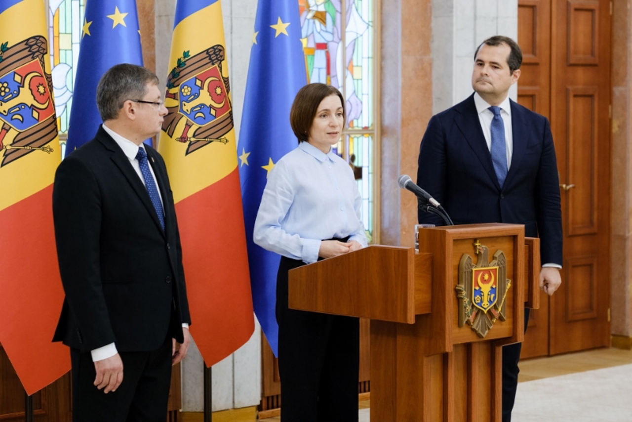 Vasile Tofan va cere marți votul de încredere al Parlamentului. Lista Cabinetului, discutată cu PAS
