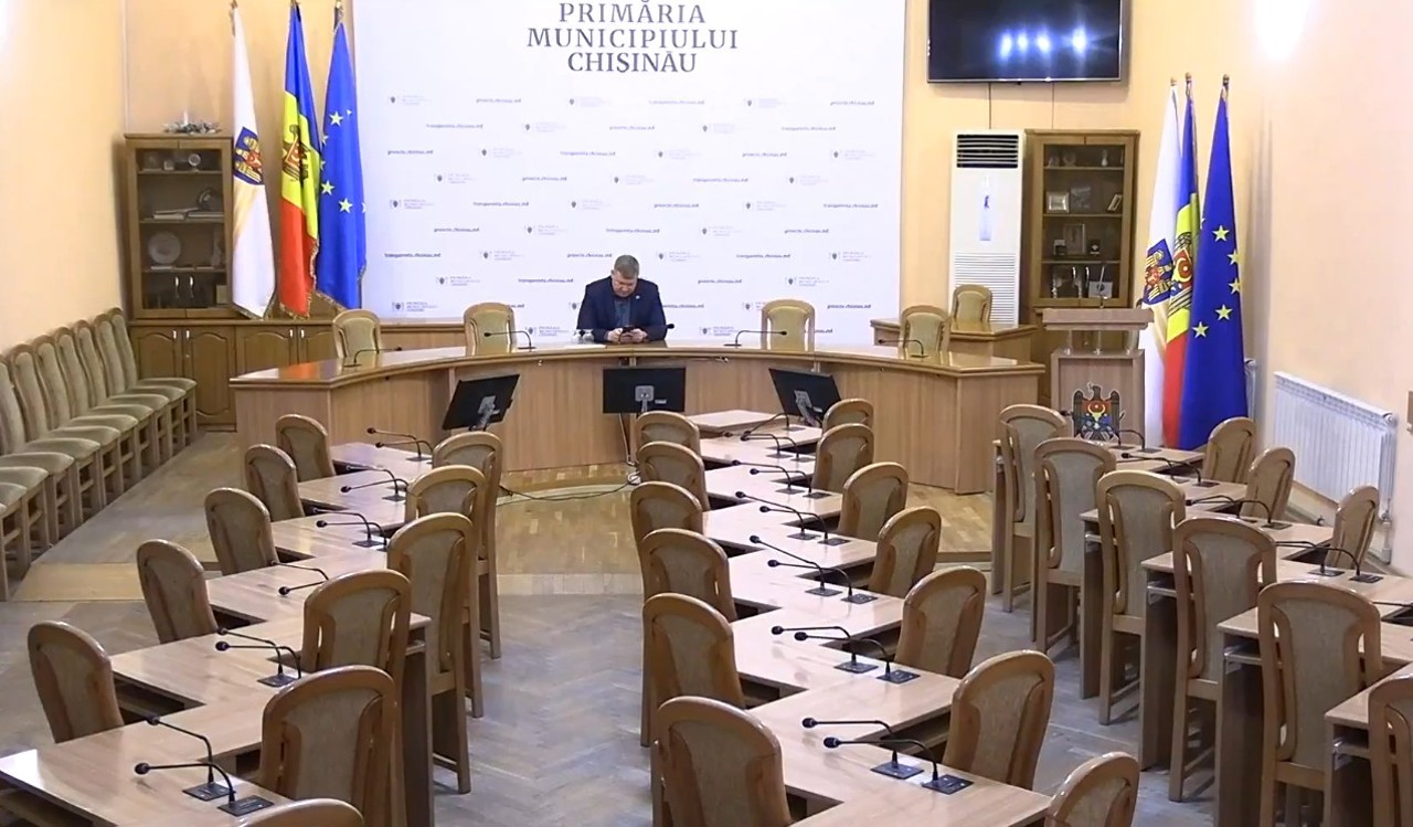 CMC fără cvorum: o nouă tentativă eșuată de a convoca aleșii municipali