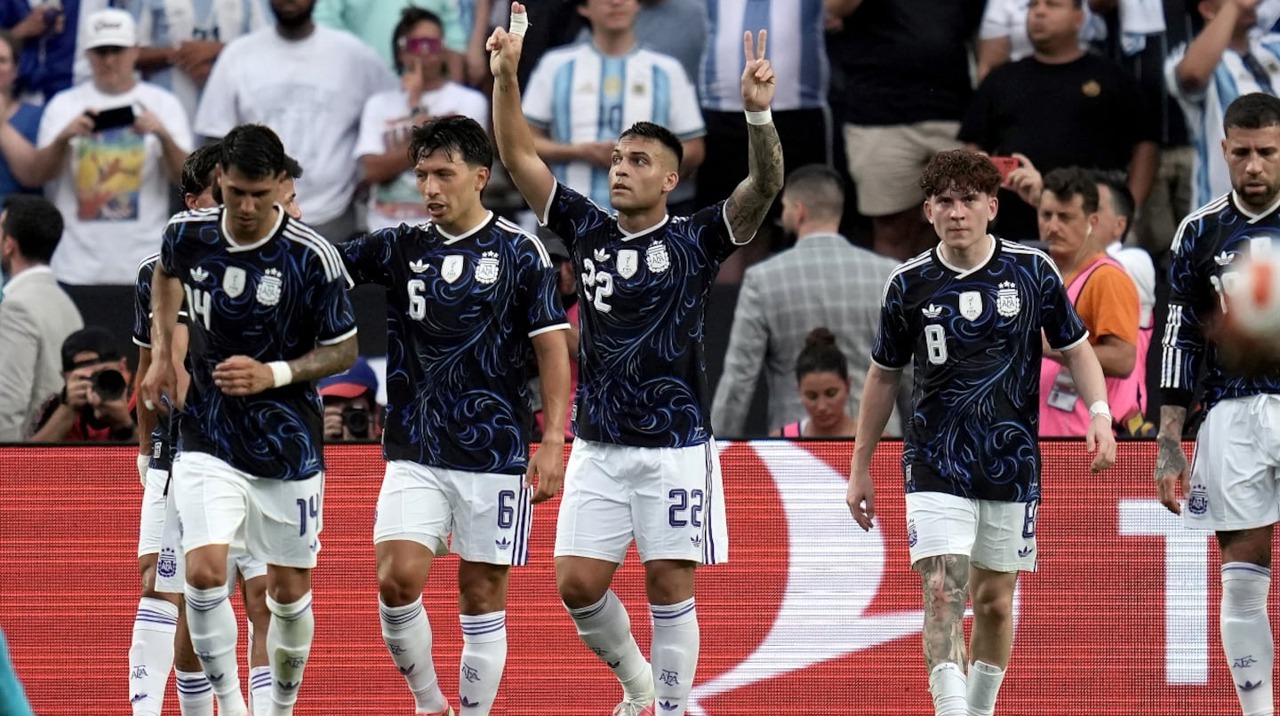 Argentina și Brazilia sunt în formă maximă înaintea Cupei Mondiale de fotbal 