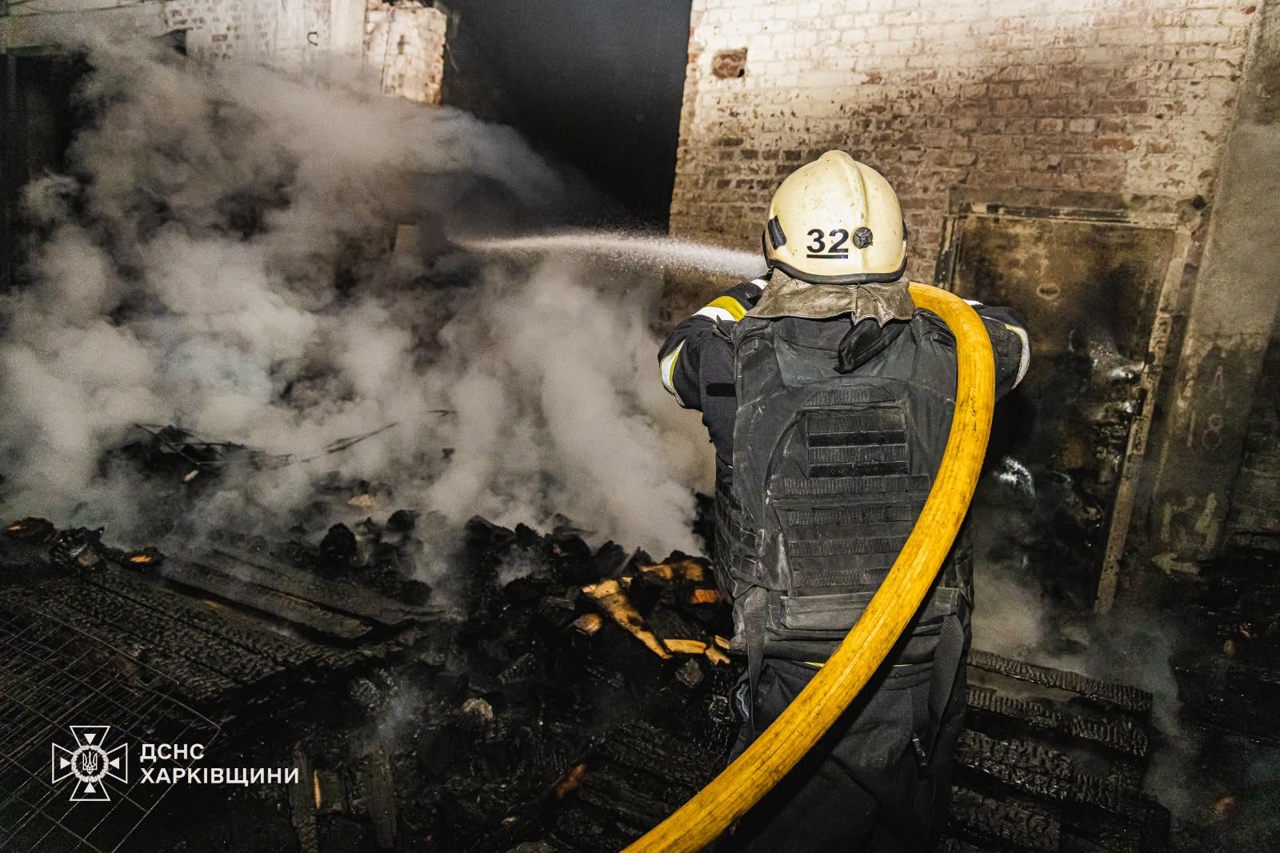 Incendii și explozii după atacurile nocturne: O parte din Crimeea a rămas fără energie electrică