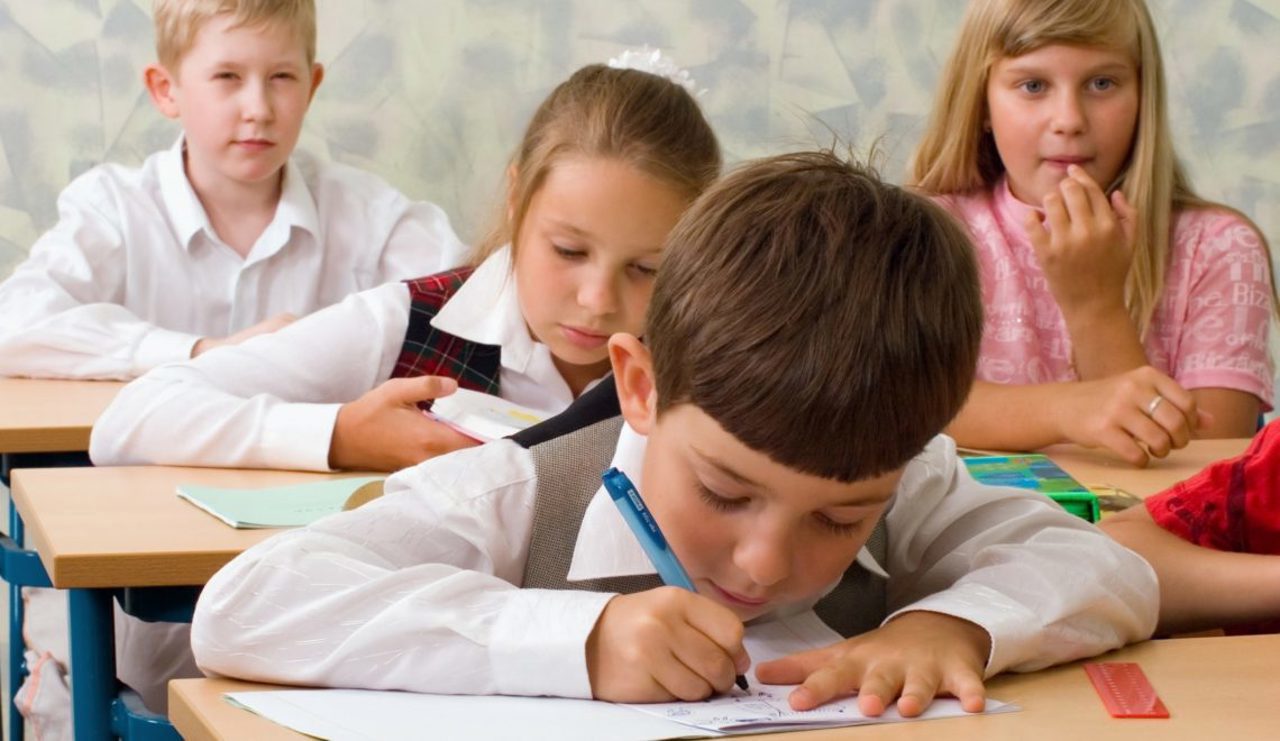 Record first-grade demand in Chișinău: thousands apply in 3 days