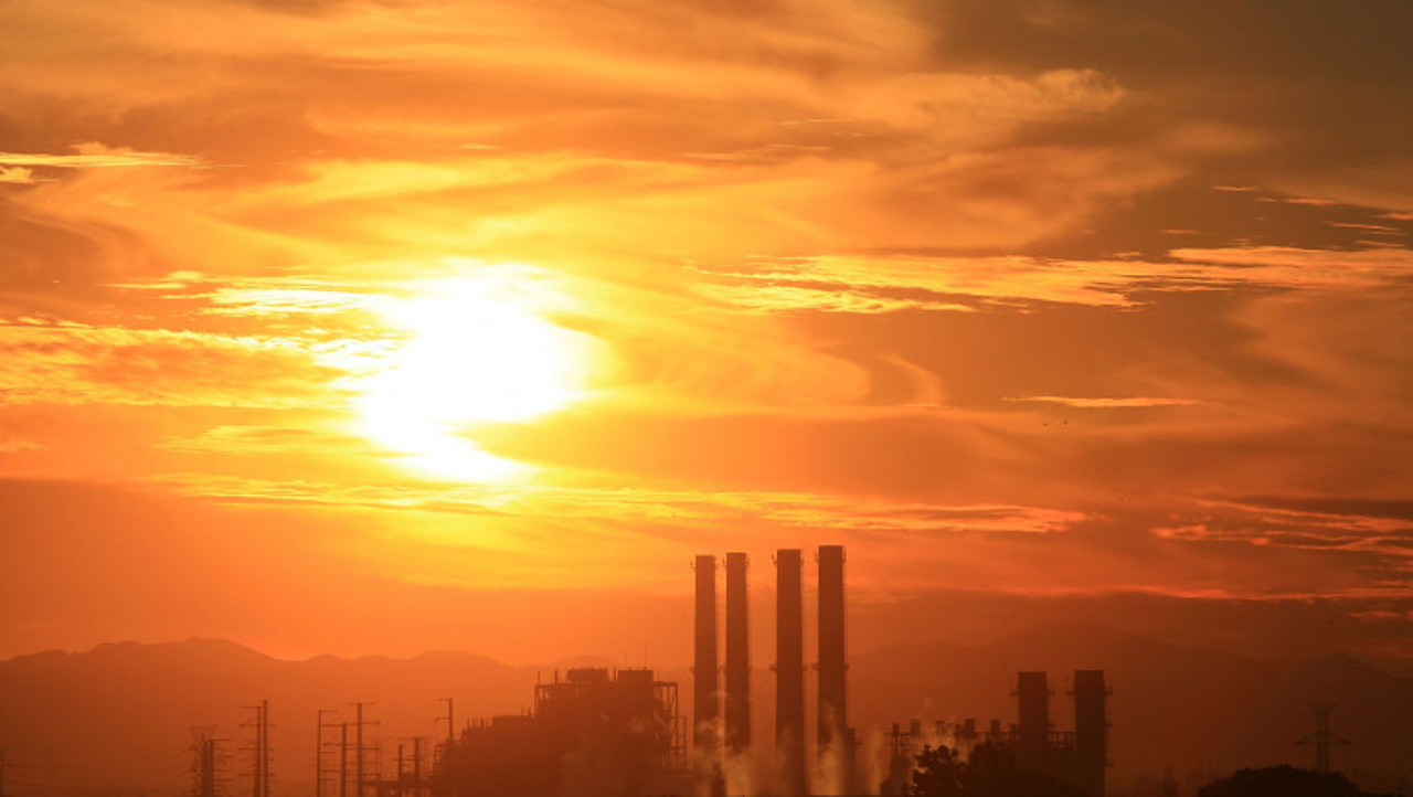 Analysis The Guardian // Could we have the hottest summer? Record average temperatures for the beginning of June