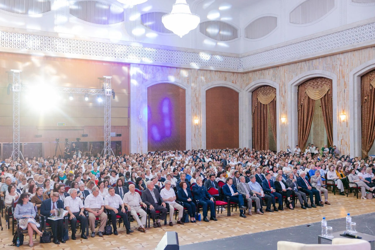 Dan Perciun, la Forumul Național al Cadrelor Didactice: „Profesorii au fost în primele rânduri ale luptei pentru limba română și recuperarea adevărului istoric”