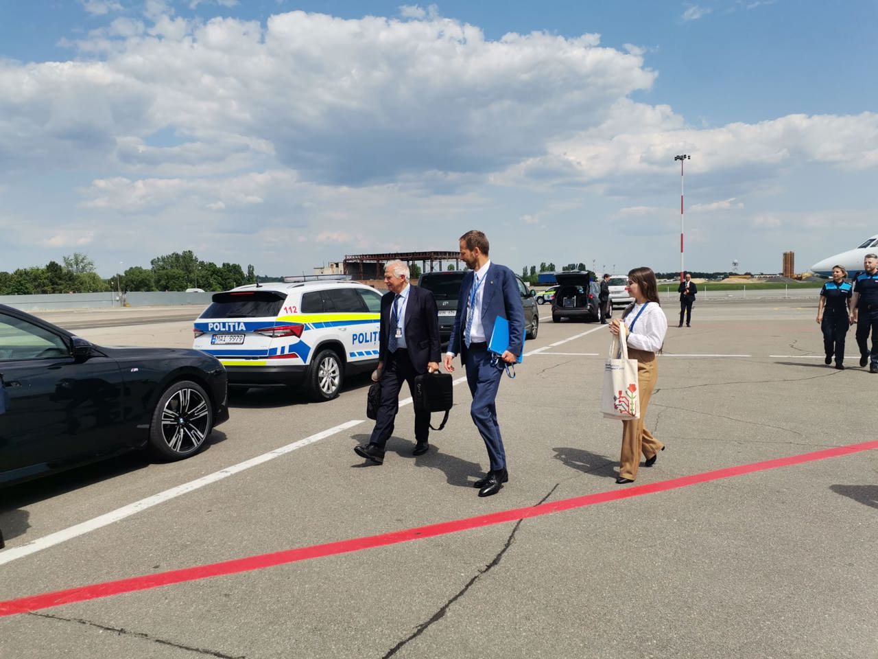 Ursula von der Leyen and Josep Borrell arrived in Chisinau to participate in the EPC Summit