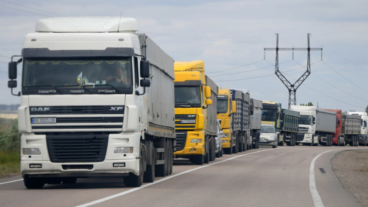 About 1000 trucks transit the Republic of Moldova daily, of which 80% transport Ukrainian grain