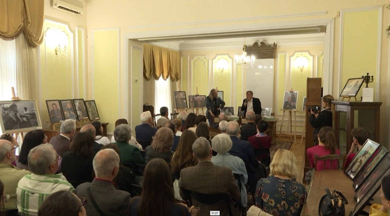 Întâlniri cu scriitorii de pe ambele maluri ale Prutului, dezbateri literare și recitaluri de poezie în cadrul Zilelor Literaturii Române