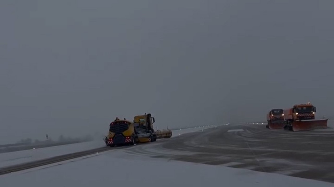 Snowfall affects air traffic: Flights canceled and delays at Chisinau airport