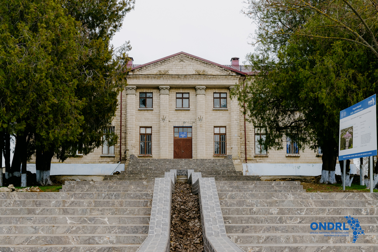 Investiții de peste 7 milioane de lei pentru reabilitarea Casei de cultură din Cioc-Maidan
