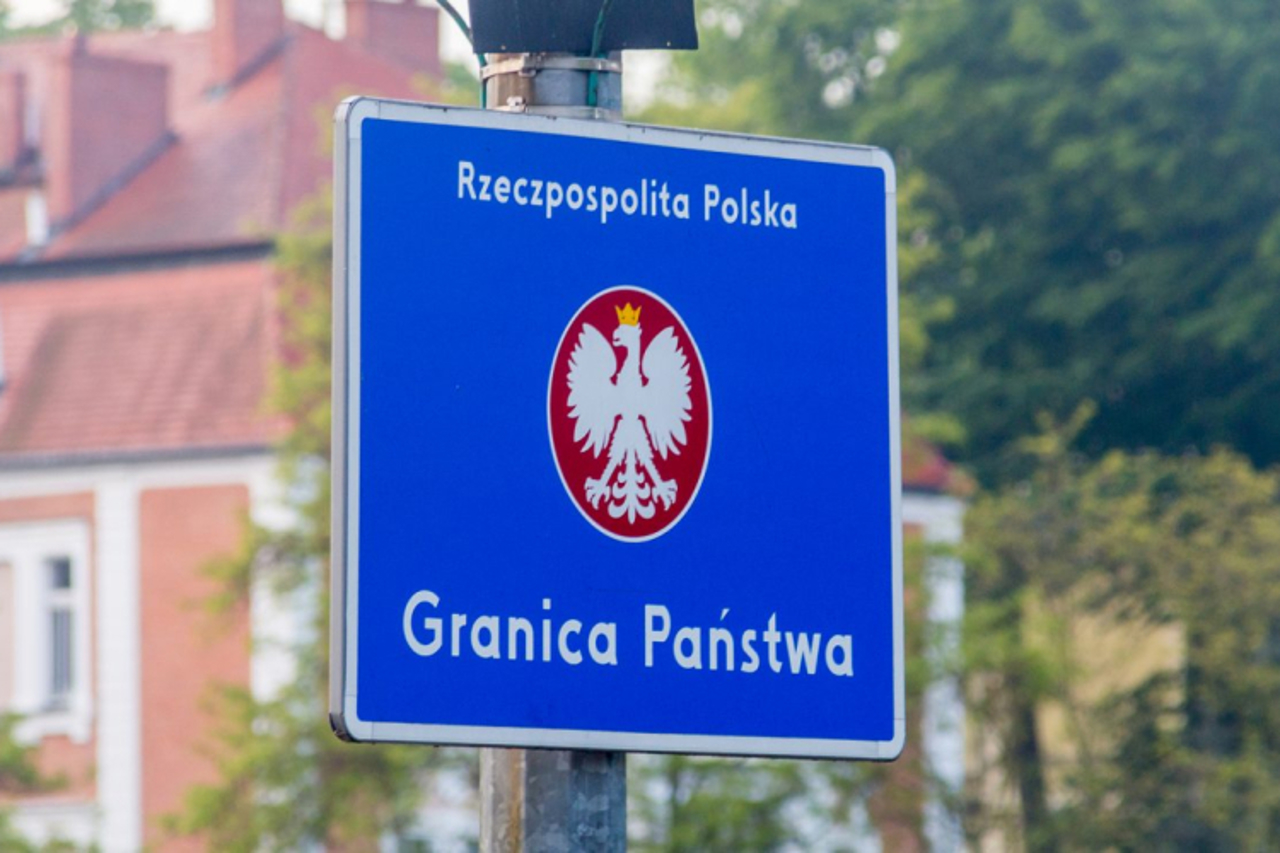 Polonia prelungește pe termen nelimitat închiderea frontierei cu Belarus  