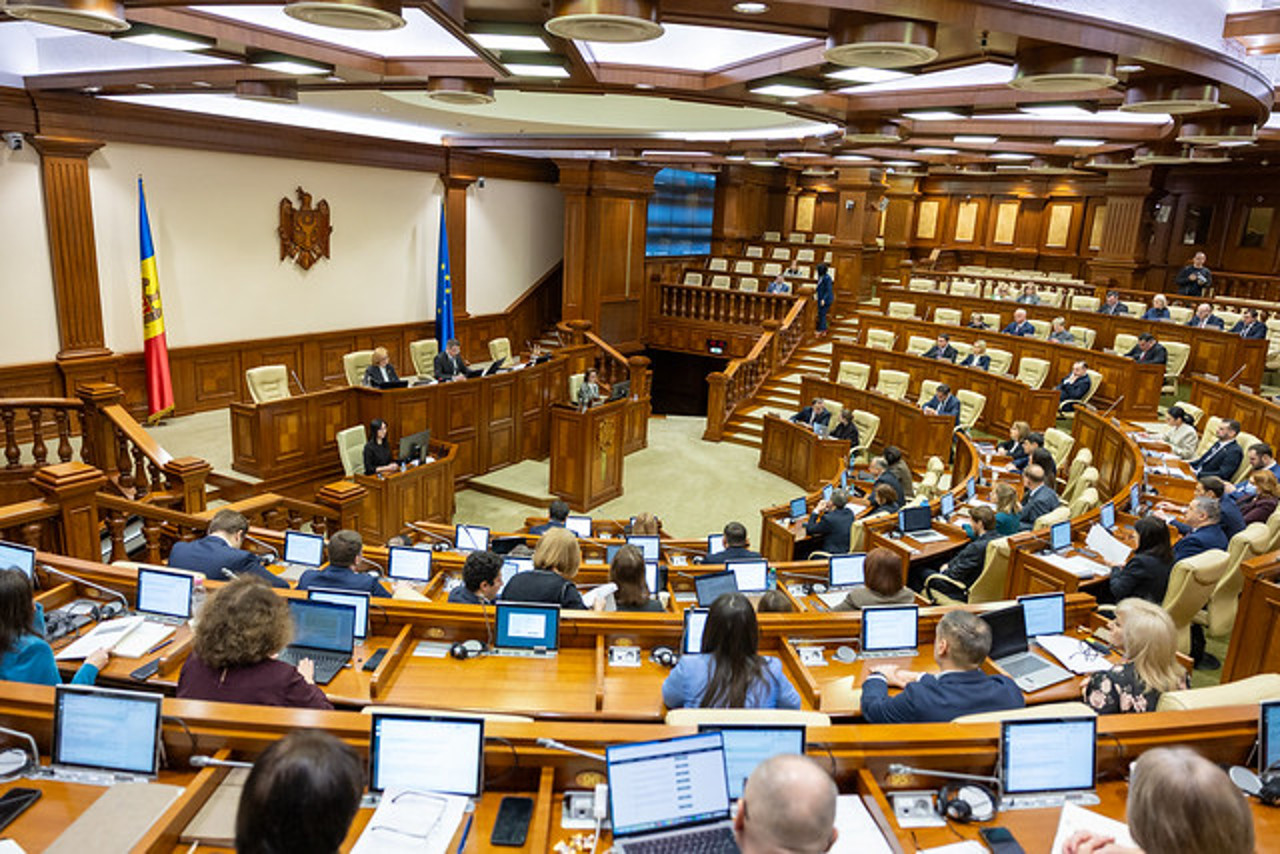  Parlamentul a adoptat o declarație în susținerea Ucrainei: „Condamnăm ferm acțiunile criminale ale Federației Ruse”